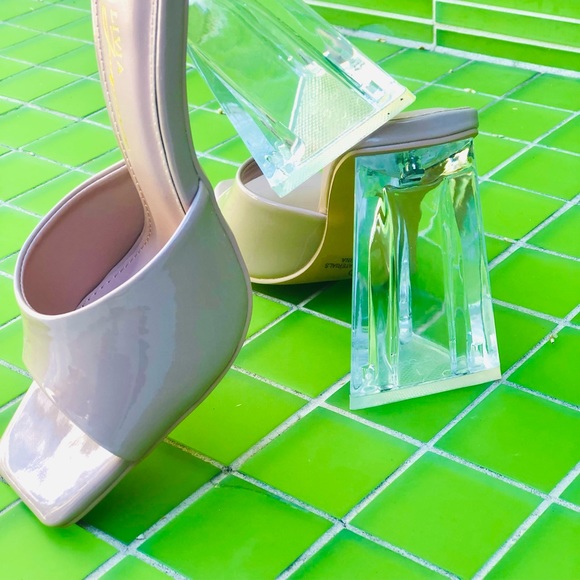 NEW Patent Clear Triangle High Block Heel Square Toe Slip On Sandals Mules Shoes - Picture 9 of 9